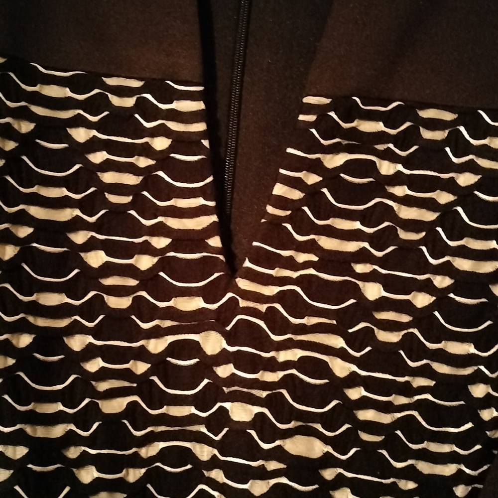 Women's Black and White Dess - Picture 3 of 5